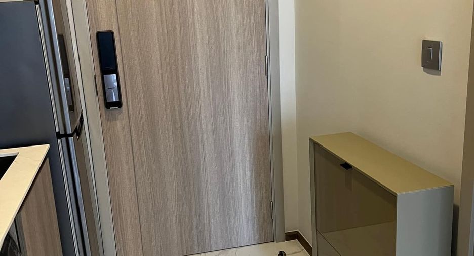 For rent 1 bed condo in Ratchathewi, Bangkok