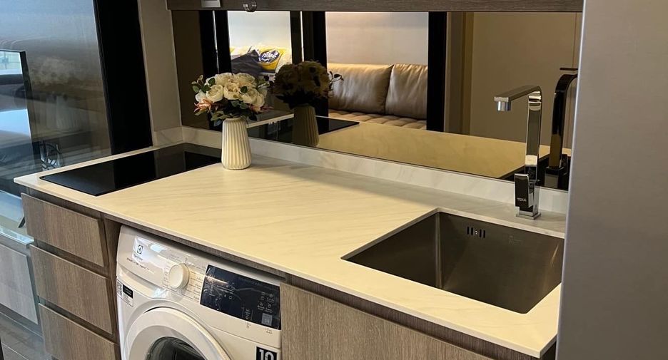 For rent 1 bed condo in Ratchathewi, Bangkok