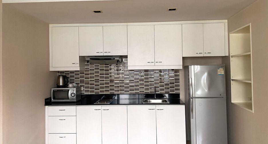 For rent 1 bed apartment in Khlong Toei, Bangkok