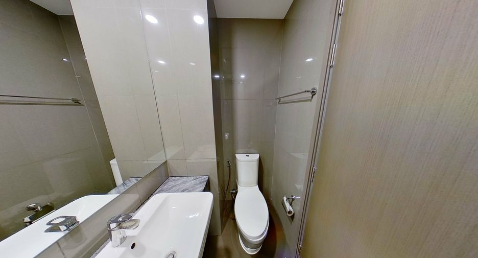 For rent studio condo in Bang Rak, Bangkok
