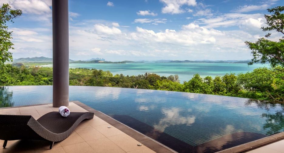 For sale 5 bedrooms villa in Thalang, Phuket