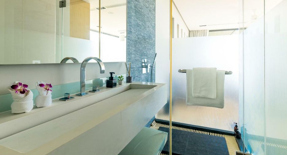 For sale 5 bedrooms villa in Thalang, Phuket