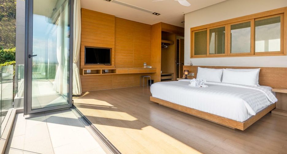 For sale 5 bedrooms villa in Thalang, Phuket