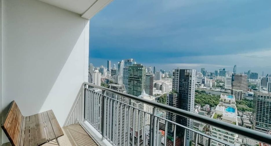 For sale 2 bedrooms condo in Ratchathewi, Bangkok