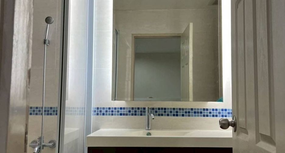 For rent 1 bed condo in Sathon, Bangkok