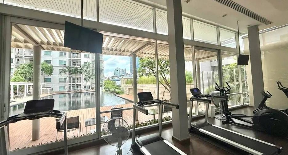 For rent 2 bedrooms condo in Chatuchak, Bangkok