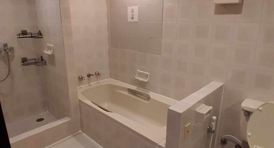 Wohnung zur Miete mit 3 Zimmer in Watthana, Bangkok
