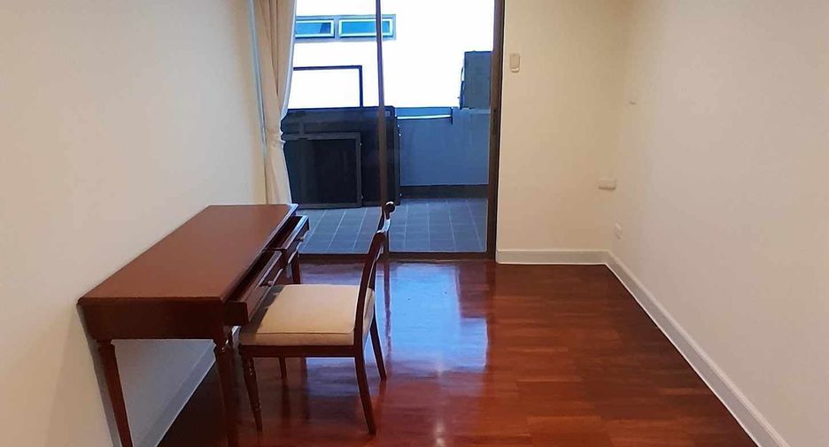 Wohnung zur Miete mit 3 Zimmer in Watthana, Bangkok