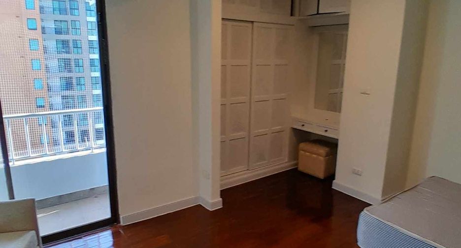 Wohnung zur Miete mit 3 Zimmer in Watthana, Bangkok