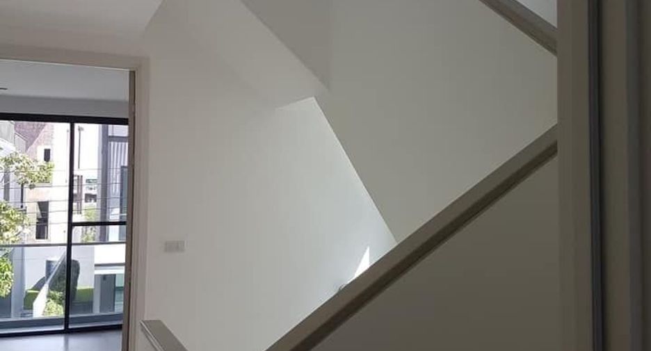 For rent 3 bedrooms house in Prawet, Bangkok
