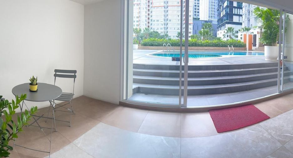 For rent 1 bed condo in Khlong Toei, Bangkok