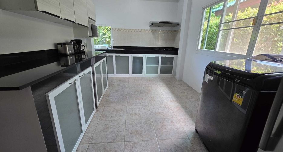 Villa en alquiler de 2 habitaciones en Mueang Phuket, Phuket