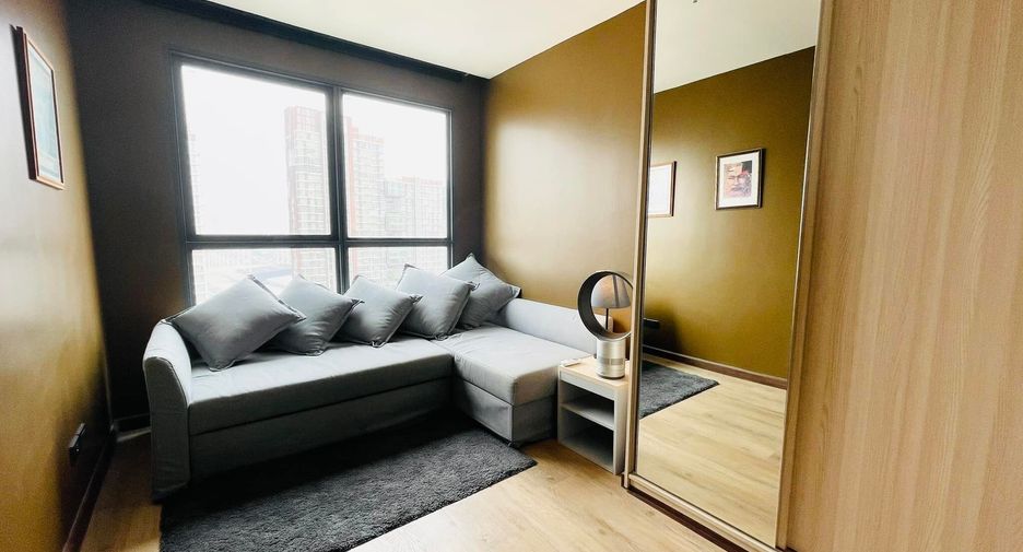 For rent 2 bedrooms condo in Bang Na, Bangkok