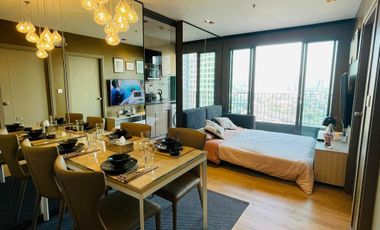 For rent 2 bedrooms condo in Bang Na, Bangkok