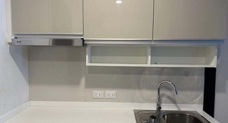 For rent 1 bed condo in Khlong San, Bangkok