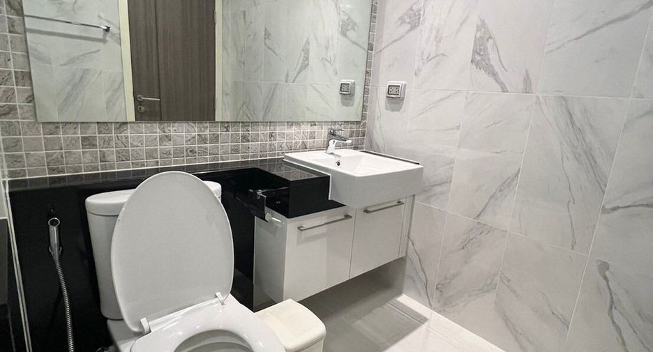 For rent 1 bed condo in Khlong San, Bangkok