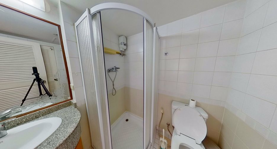 For sale 3 bedrooms condo in Pathum Wan, Bangkok