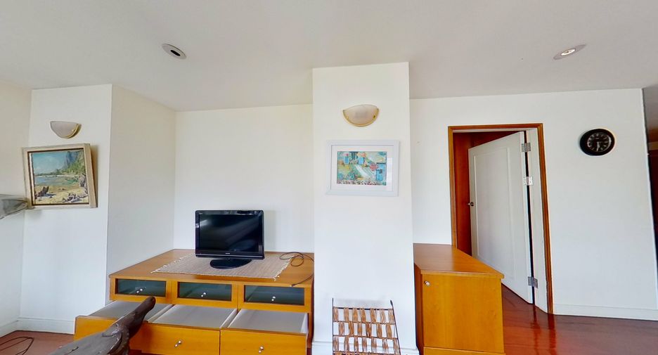 For sale 3 bedrooms condo in Pathum Wan, Bangkok