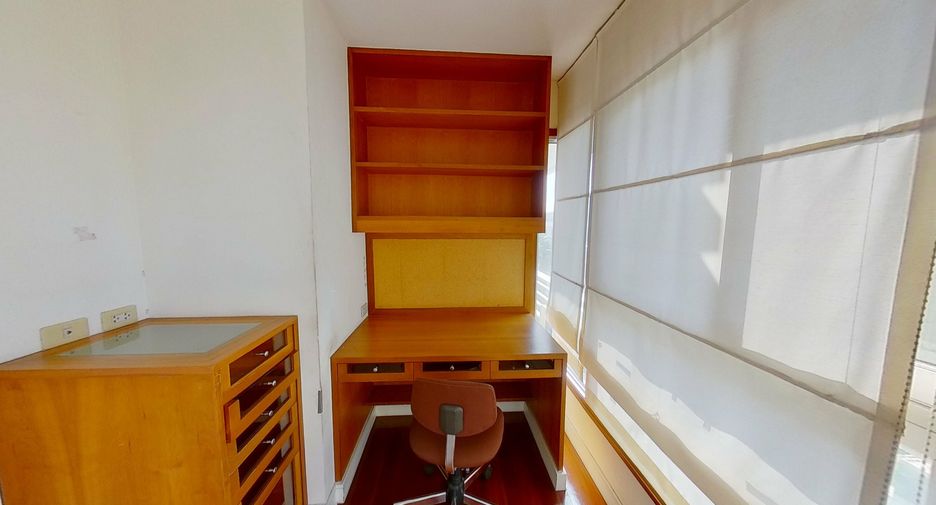 For sale 3 bedrooms condo in Pathum Wan, Bangkok