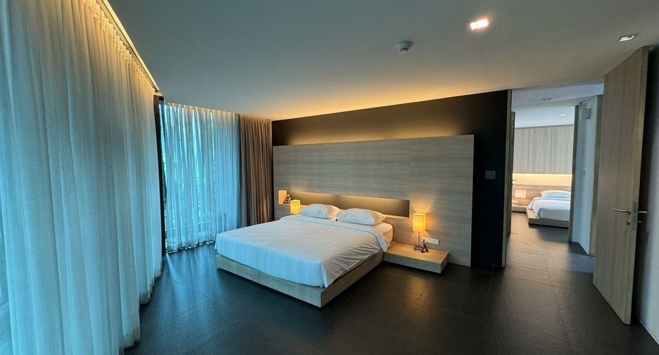 For rent 2 bedrooms apartment in Khlong Toei, Bangkok