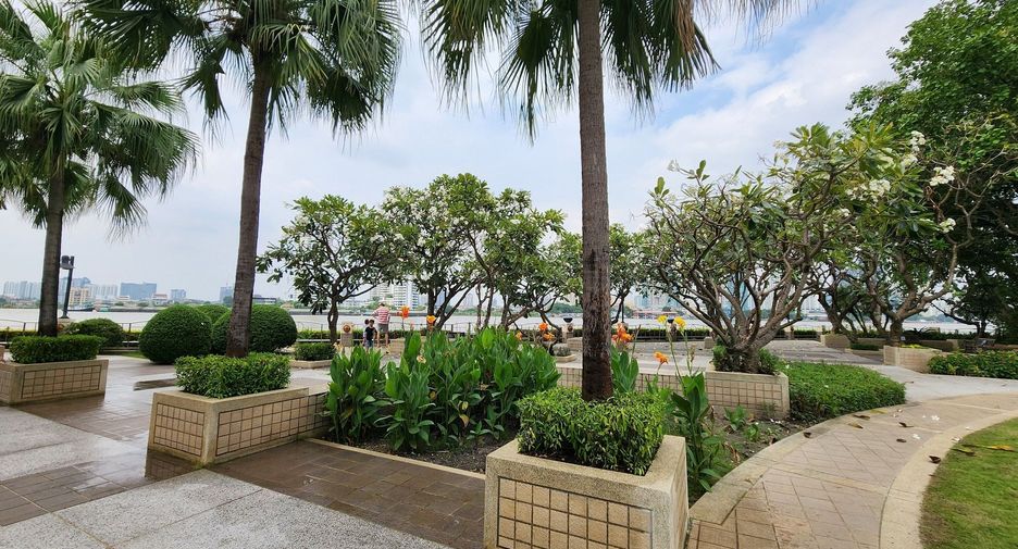 For rent 2 bedrooms condo in Bang Kho Laem, Bangkok