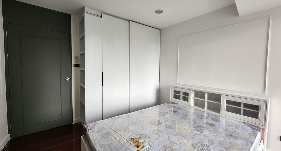 For rent 2 bedrooms condo in Bang Kho Laem, Bangkok