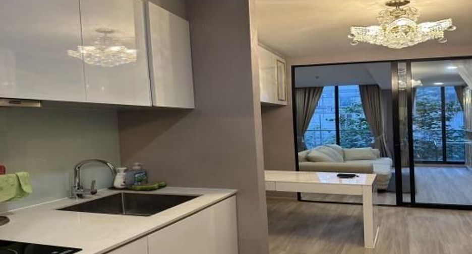 Wohnung zur Miete mit 1 Zimmer in Pathum Wan, Bangkok