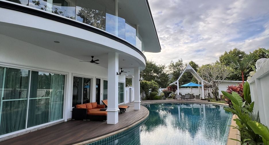 For rent 5 bedrooms villa in Kathu, Phuket