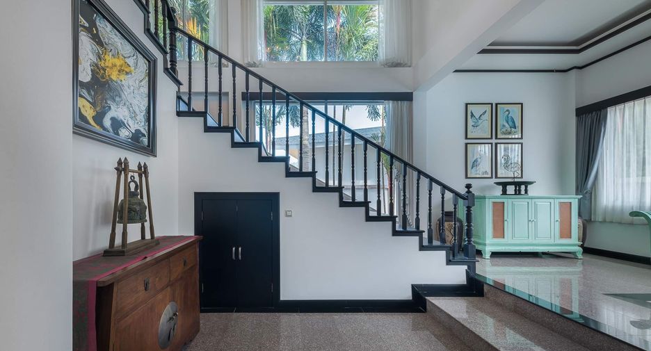 For rent 5 bedrooms villa in Kathu, Phuket