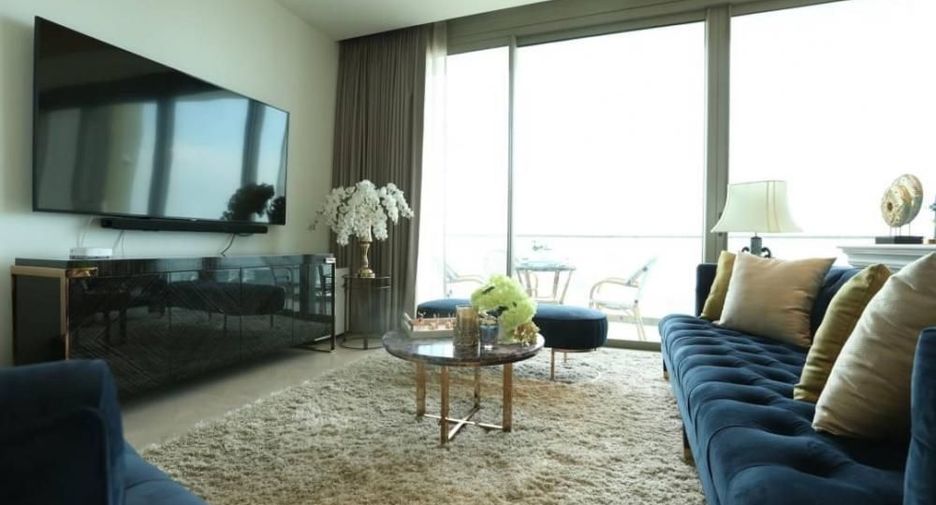 For sale 3 bedrooms condo in Khlong San, Bangkok
