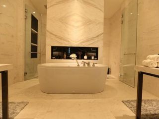 For sale 3 ベッドルーム condo in Khlong San, Bangkok