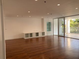 For rent 4 ベッドルーム condo in Watthana, Bangkok