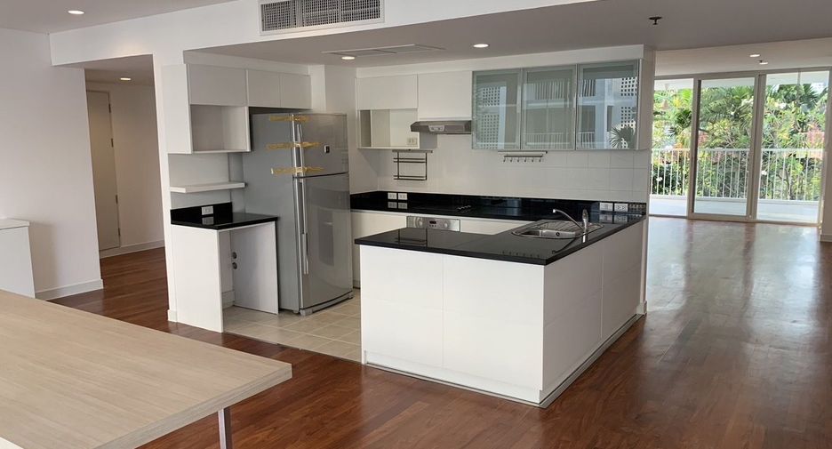 Wohnung zur Miete mit 4 Zimmer in Watthana, Bangkok