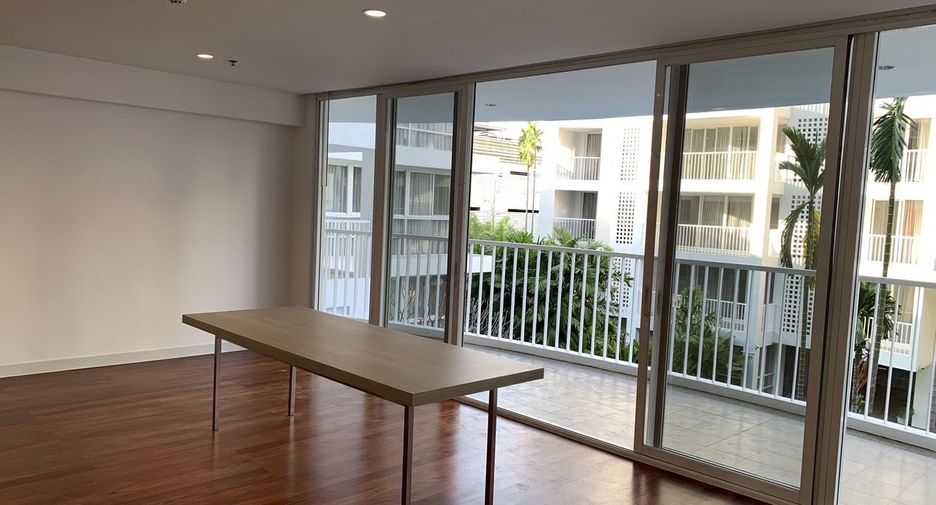 Wohnung zur Miete mit 4 Zimmer in Watthana, Bangkok
