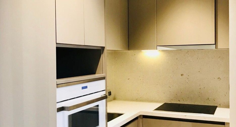 Продажа 2 спальни кондо в Кхлонг Тоеи, Бангкок