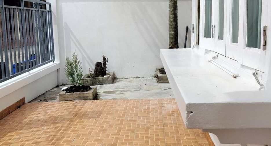 For rent 3 bedrooms house in Mueang Phuket, Phuket