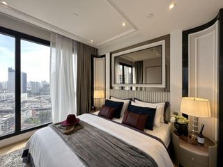 For sale 3 bedrooms condo in Huai Khwang, Bangkok