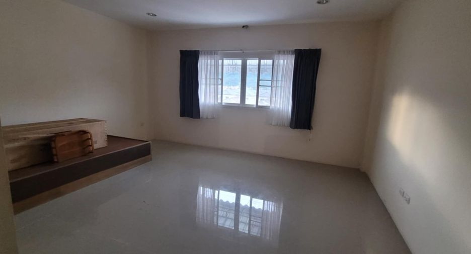For rent 4 bedrooms office in Mueang Phuket, Phuket