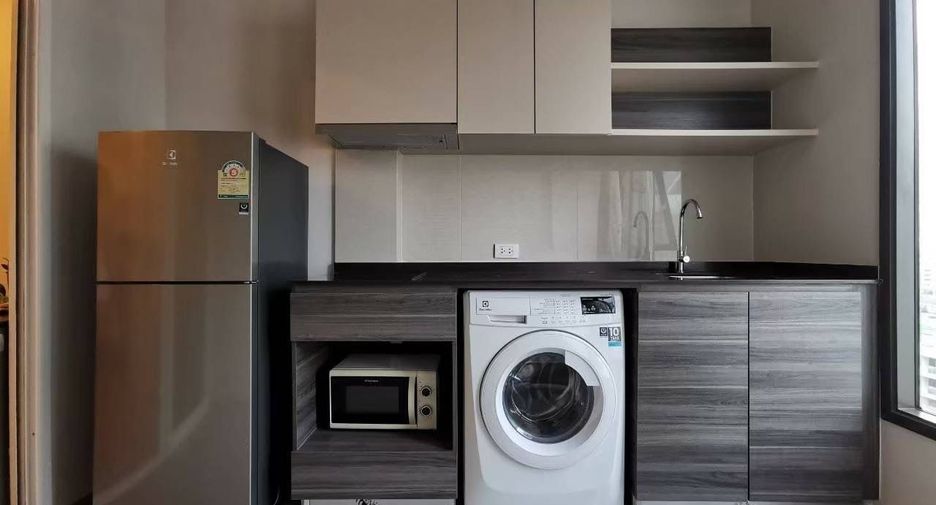 For sale 1 Beds condo in Phaya Thai, Bangkok