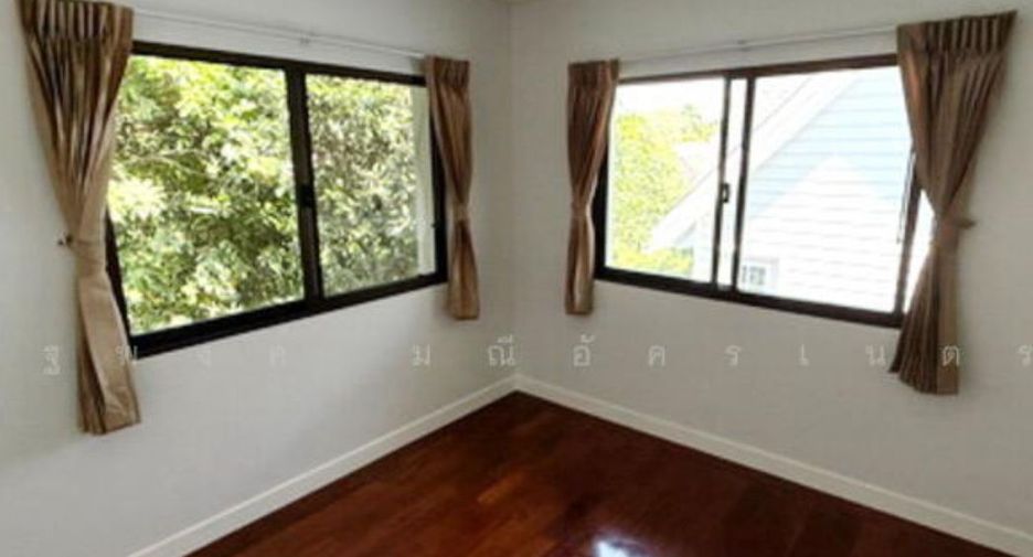 For rent 3 bedrooms house in Khan Na Yao, Bangkok