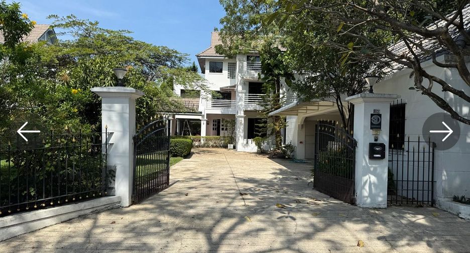 For rent 3 bedrooms house in Khan Na Yao, Bangkok