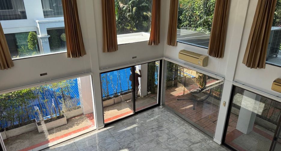For rent 3 bedrooms house in Khan Na Yao, Bangkok