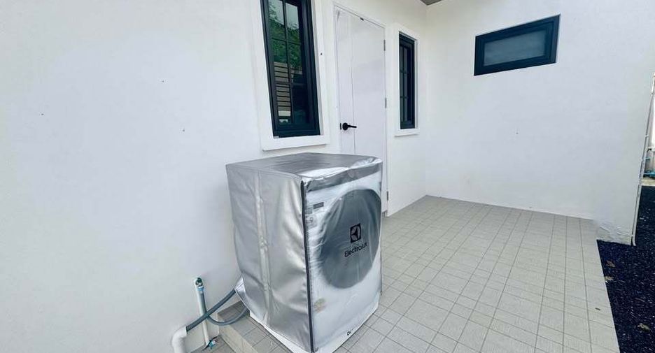 For rent 4 bedrooms house in Thalang, Phuket