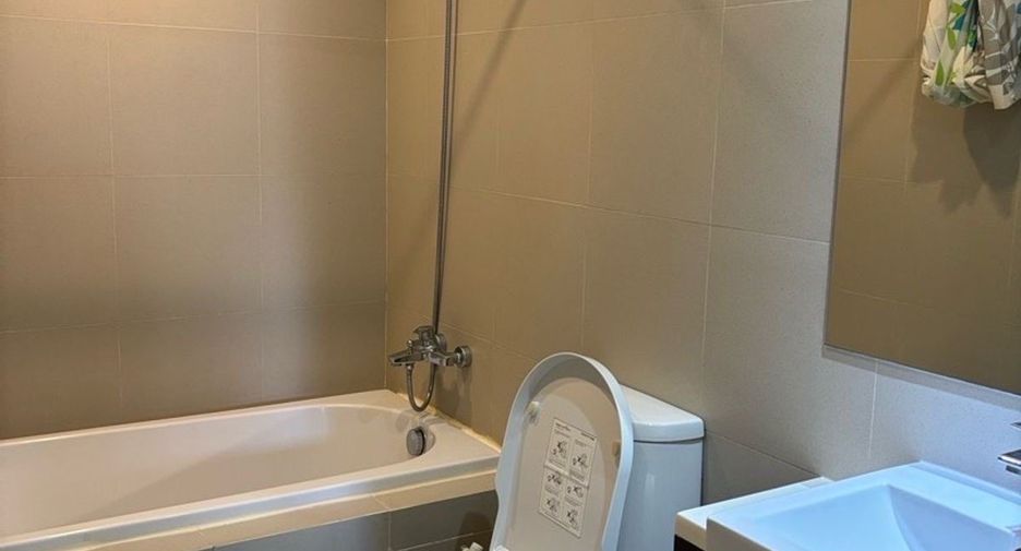 For rent 1 bed condo in Khlong Toei, Bangkok