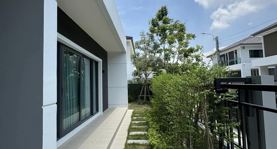 For rent 4 bedrooms house in Don Mueang, Bangkok