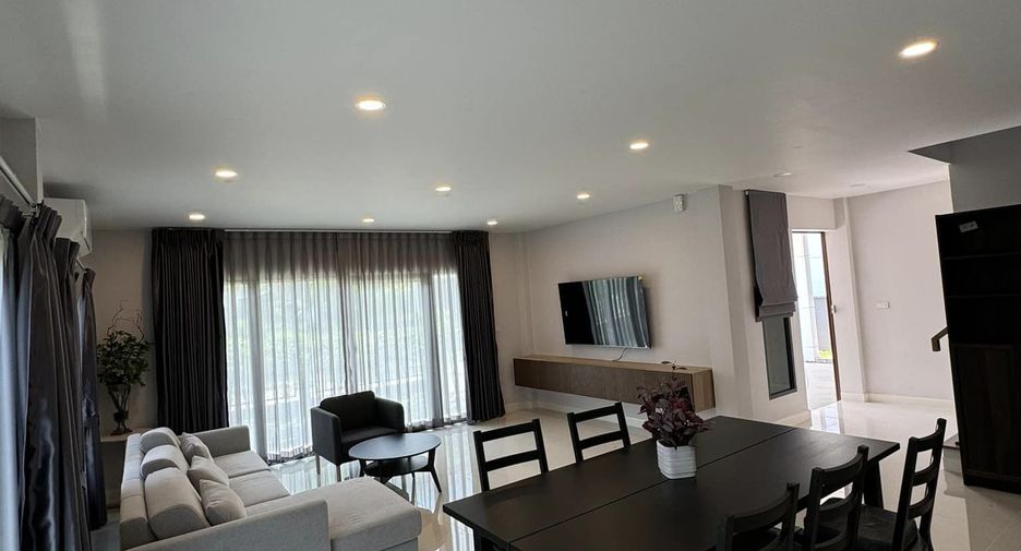 For rent 4 bedrooms house in Don Mueang, Bangkok