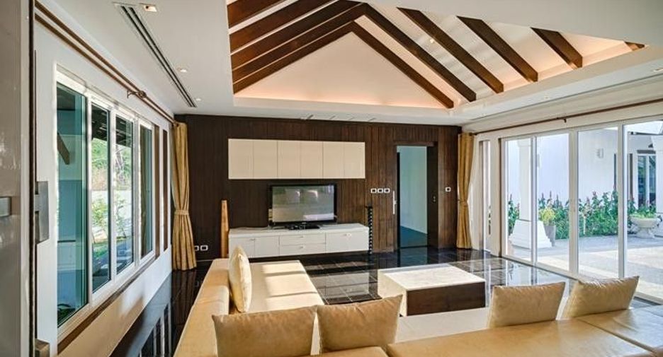 For sale 4 bedrooms villa in Takua Pa, Phang Nga