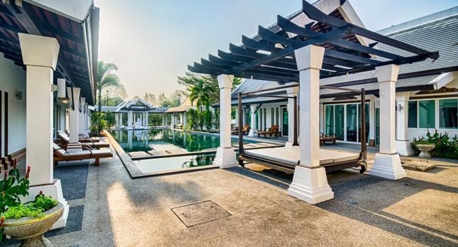 For sale 4 bedrooms villa in Takua Pa, Phang Nga