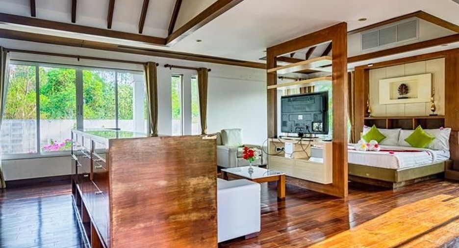 For sale 4 bedrooms villa in Takua Pa, Phang Nga