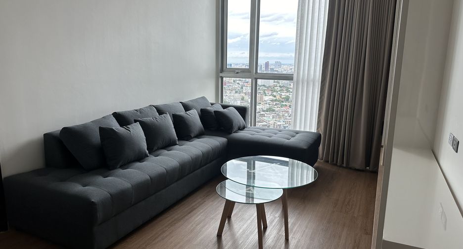 À louer 3 chambres condo à Khlong Toei, Bangkok
